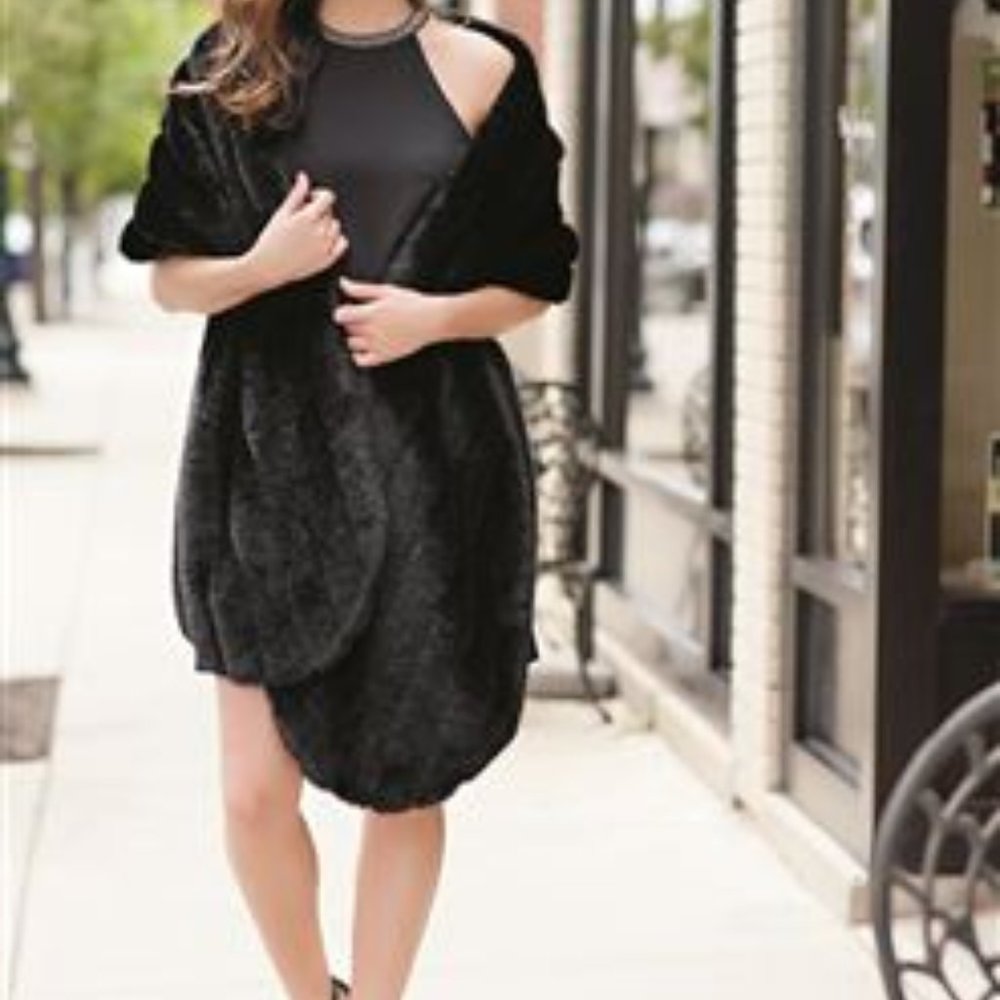 Fabulous Furs Faux Fur Stole NWT